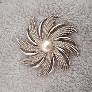 michele lynn scarf clip